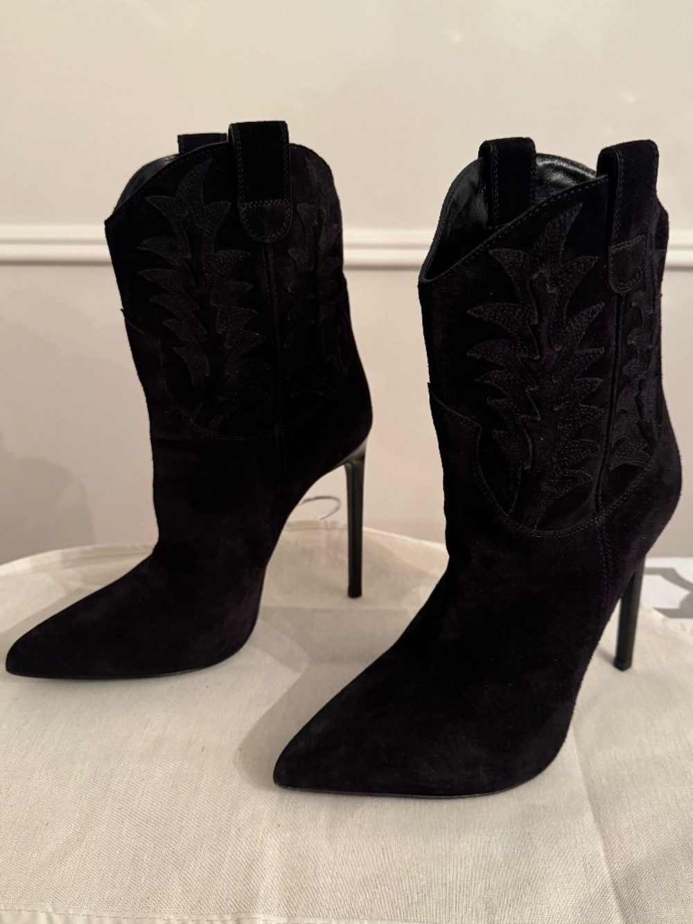 Saint Laurent Suede Western Cowboy Ankle Boots Black Embroidered Stiletto 37/6.5